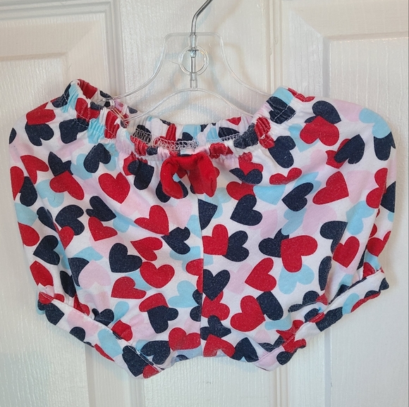 (1639) Garanimals shorts 6-9 months, Hearts - Picture 2 of 8